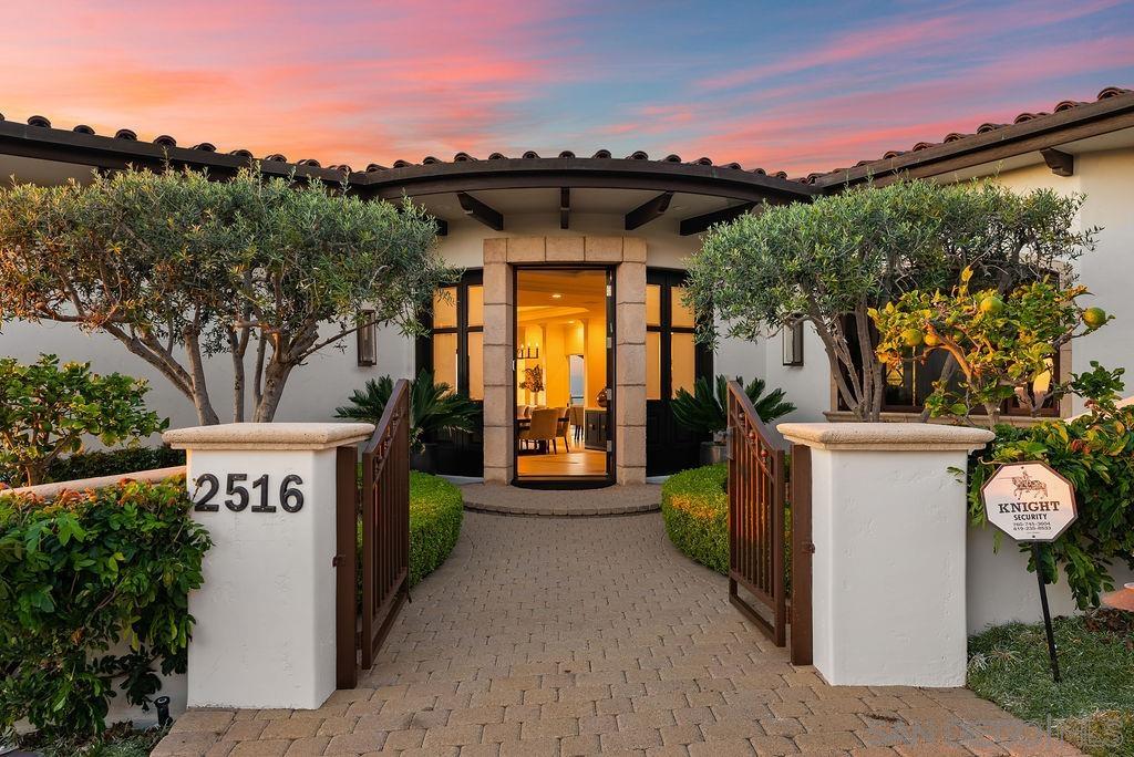 Detail Gallery Image 27 of 46 For 2516  Ruette Nicole, La Jolla,  CA 92037 - 6 Beds | 5/2 Baths