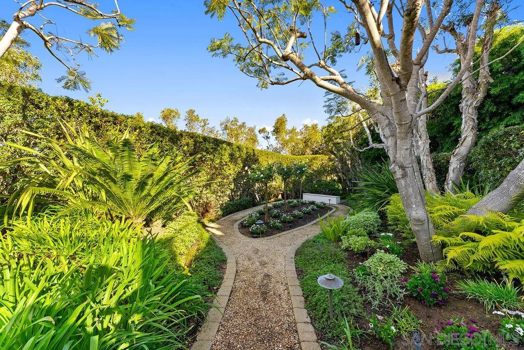 Detail Gallery Image 29 of 47 For 2516  Ruette Nicole, La Jolla,  CA 92037 - 6 Beds | 5/2 Baths