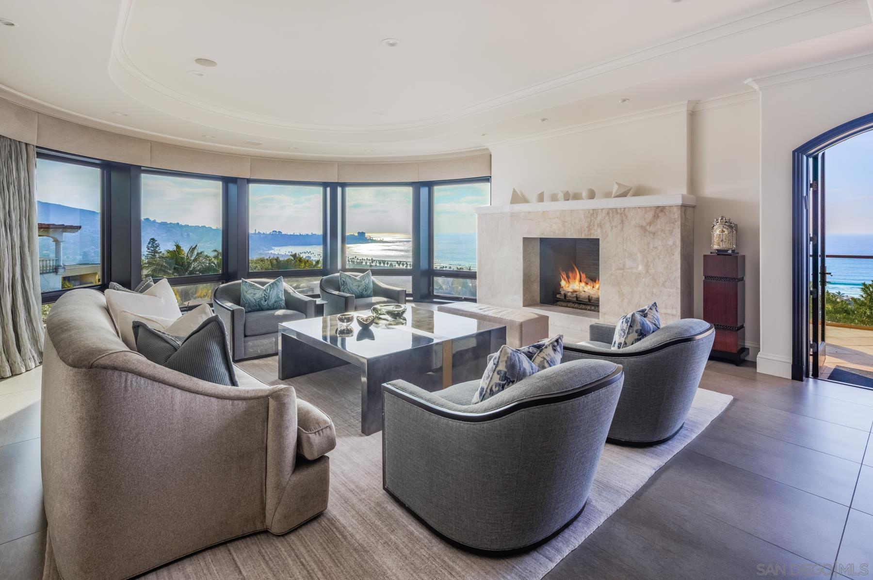 Detail Gallery Image 6 of 46 For 2516  Ruette Nicole, La Jolla,  CA 92037 - 6 Beds | 5/2 Baths