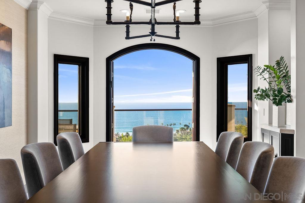 Detail Gallery Image 7 of 46 For 2516  Ruette Nicole, La Jolla,  CA 92037 - 6 Beds | 5/2 Baths