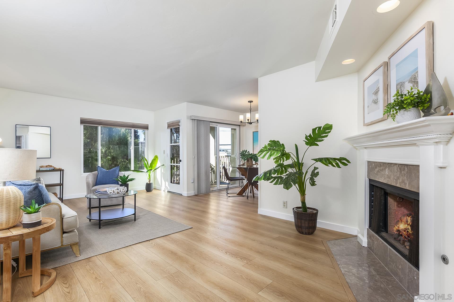 Detail Gallery Image 4 of 43 For 3888  Groton St  #3,  San Diego,  CA 92110 - 2 Beds | 2 Baths