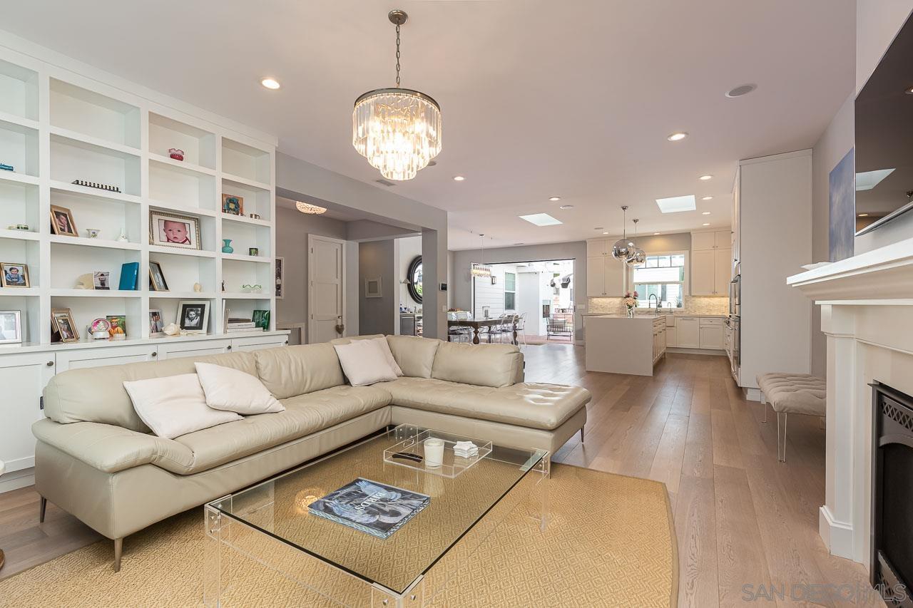 Detail Gallery Image 13 of 30 For 1428  Cottontail, La Jolla,  CA 92037 - 5 Beds | 3/1 Baths