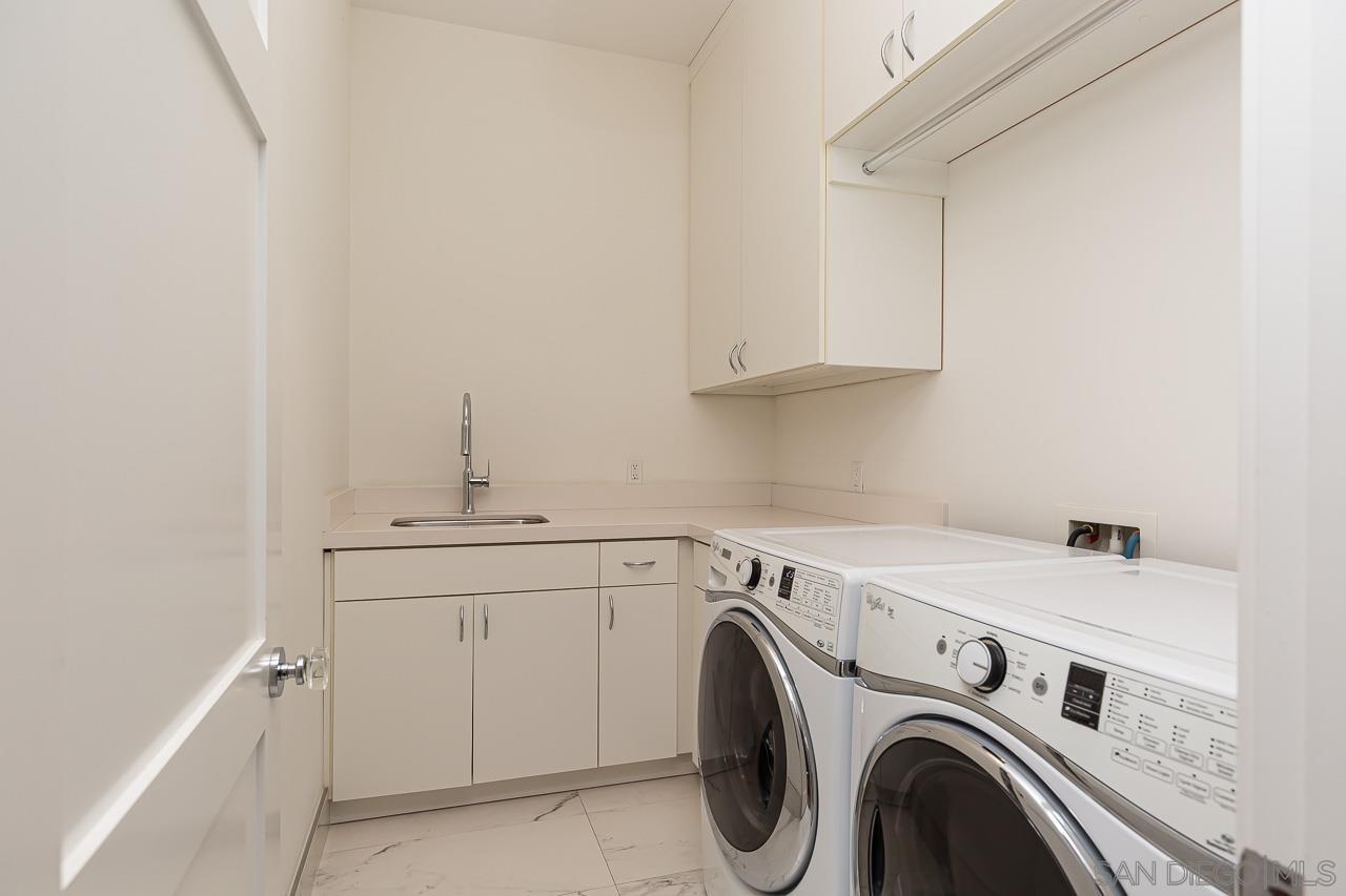 Detail Gallery Image 17 of 30 For 1428  Cottontail, La Jolla,  CA 92037 - 5 Beds | 3/1 Baths