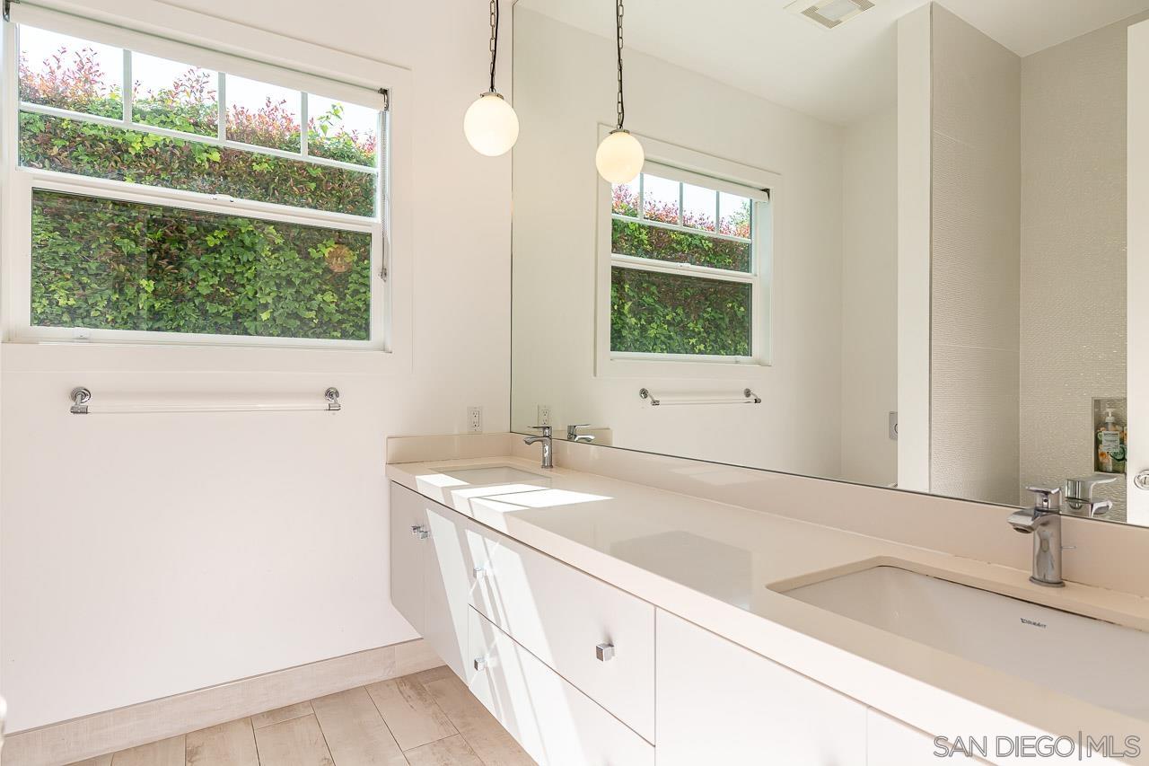 Detail Gallery Image 18 of 30 For 1428  Cottontail, La Jolla,  CA 92037 - 5 Beds | 3/1 Baths