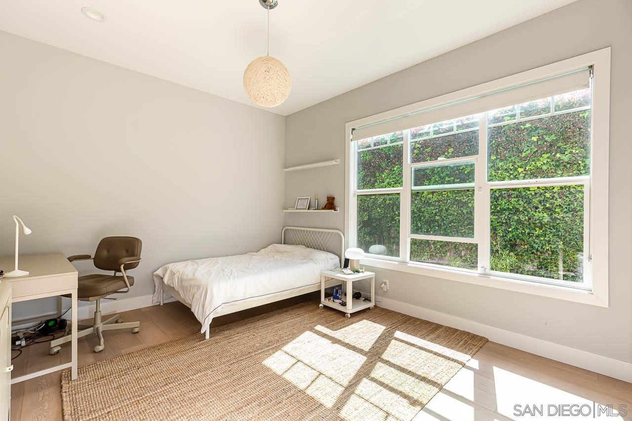 Detail Gallery Image 19 of 30 For 1428  Cottontail, La Jolla,  CA 92037 - 5 Beds | 3/1 Baths