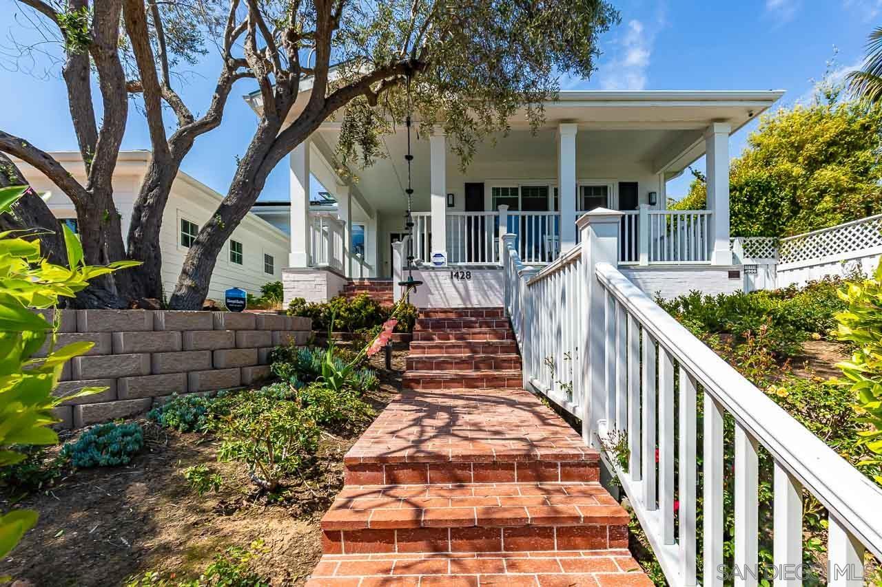 Detail Gallery Image 4 of 30 For 1428  Cottontail, La Jolla,  CA 92037 - 5 Beds | 3/1 Baths