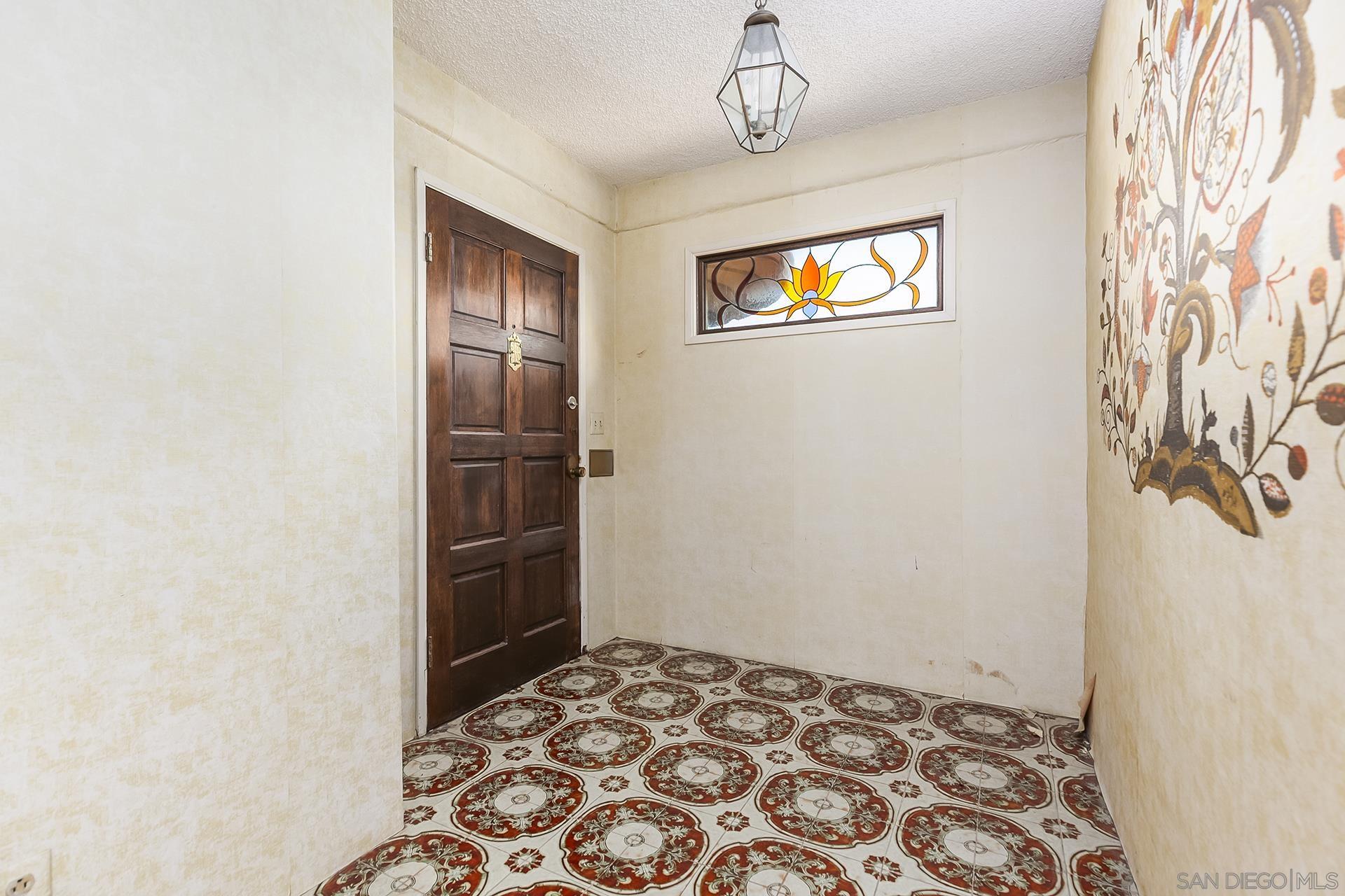 Detail Gallery Image 13 of 64 For 350  San Elijo St, San Diego,  CA 92106 - 4 Beds | 4 Baths