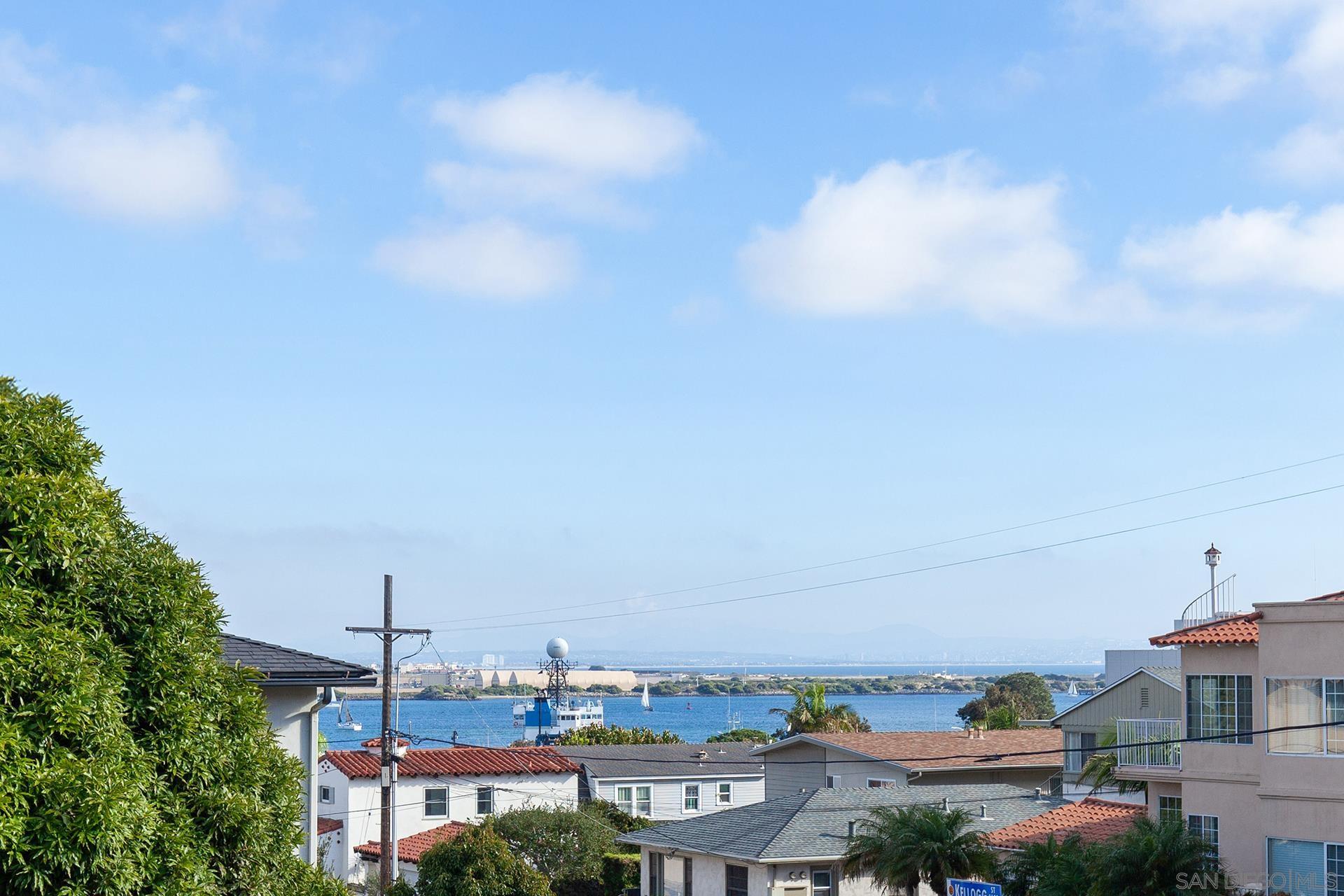 Detail Gallery Image 16 of 64 For 350  San Elijo St, San Diego,  CA 92106 - 4 Beds | 4 Baths