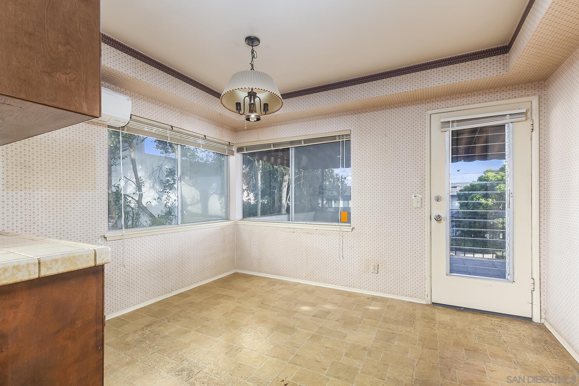 Detail Gallery Image 23 of 64 For 350  San Elijo St, San Diego,  CA 92106 - 4 Beds | 4 Baths