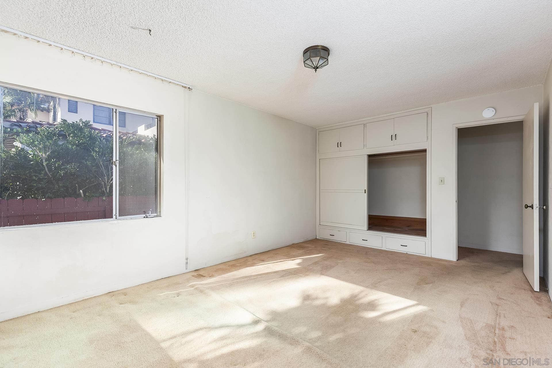 Detail Gallery Image 28 of 64 For 350  San Elijo St, San Diego,  CA 92106 - 4 Beds | 4 Baths