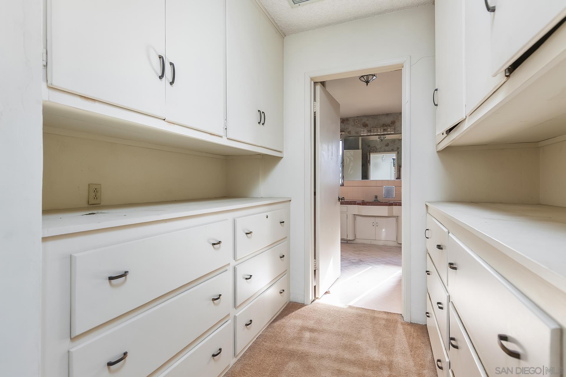 Detail Gallery Image 29 of 64 For 350  San Elijo St, San Diego,  CA 92106 - 4 Beds | 4 Baths