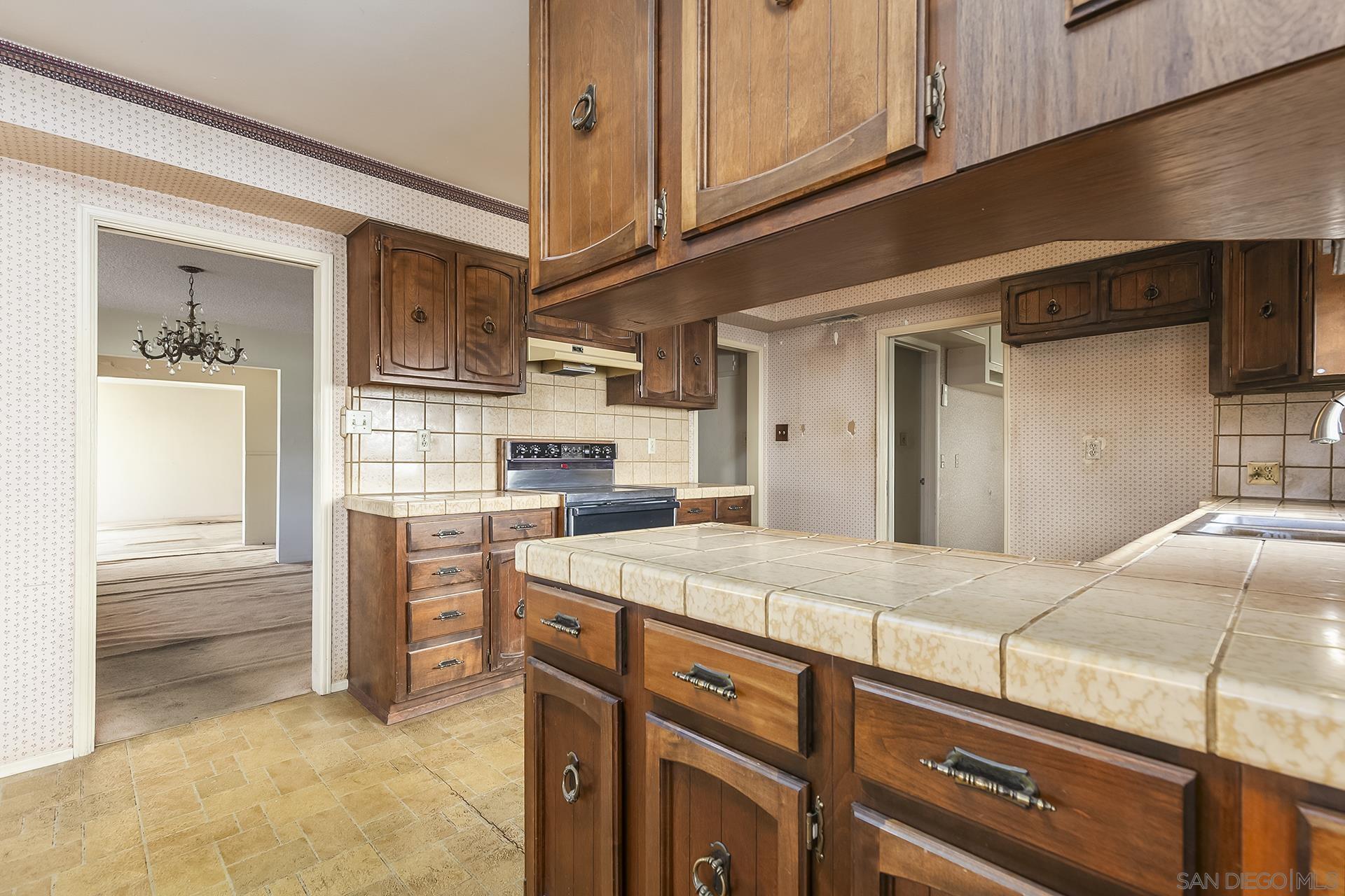 Detail Gallery Image 62 of 64 For 350  San Elijo St, San Diego,  CA 92106 - 4 Beds | 4 Baths