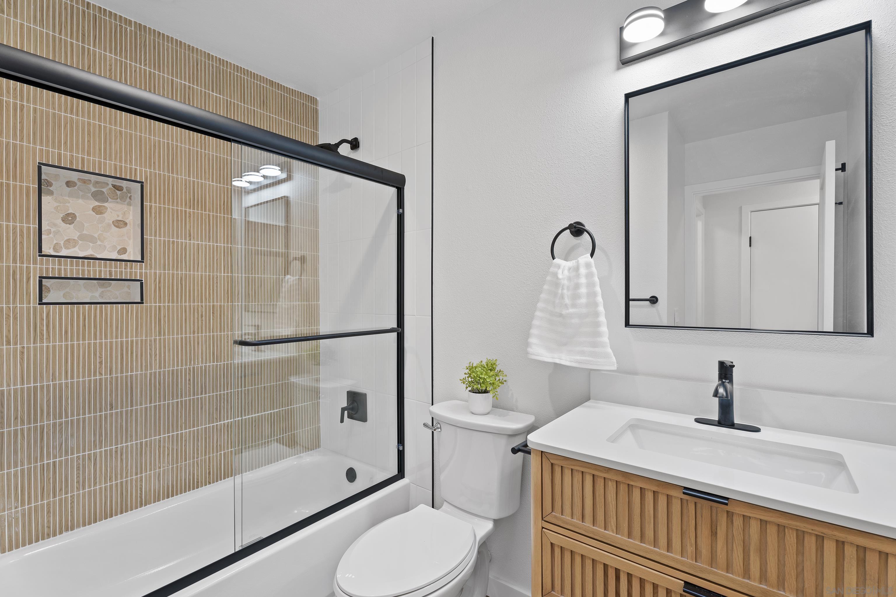 Detail Gallery Image 17 of 28 For 16407  Caminito Vecinos  #155,  San Diego,  CA 92128 - 2 Beds | 2 Baths