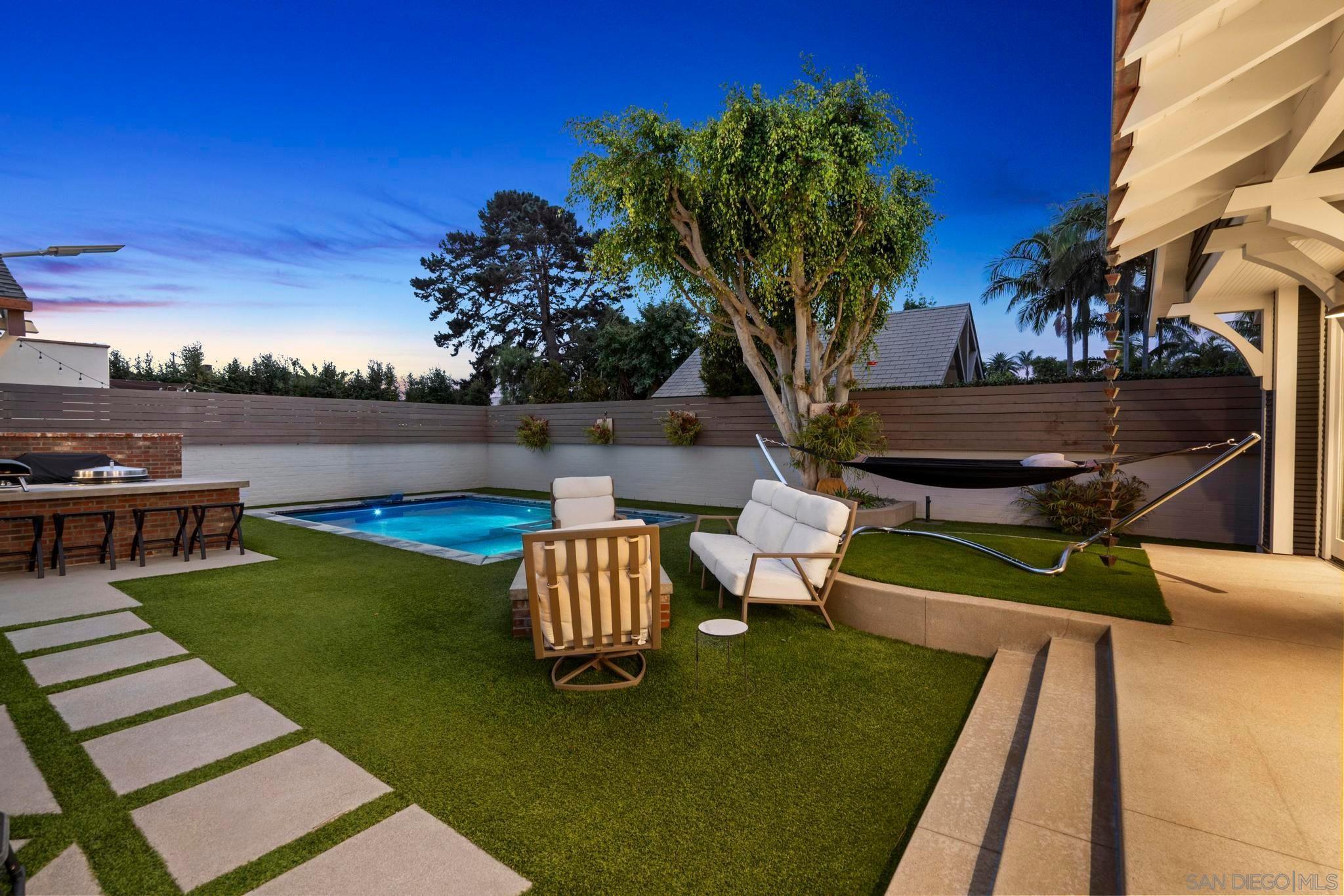 Detail Gallery Image 26 of 59 For 1027  G Ave, Coronado,  CA 92118 - 5 Beds | 3/1 Baths