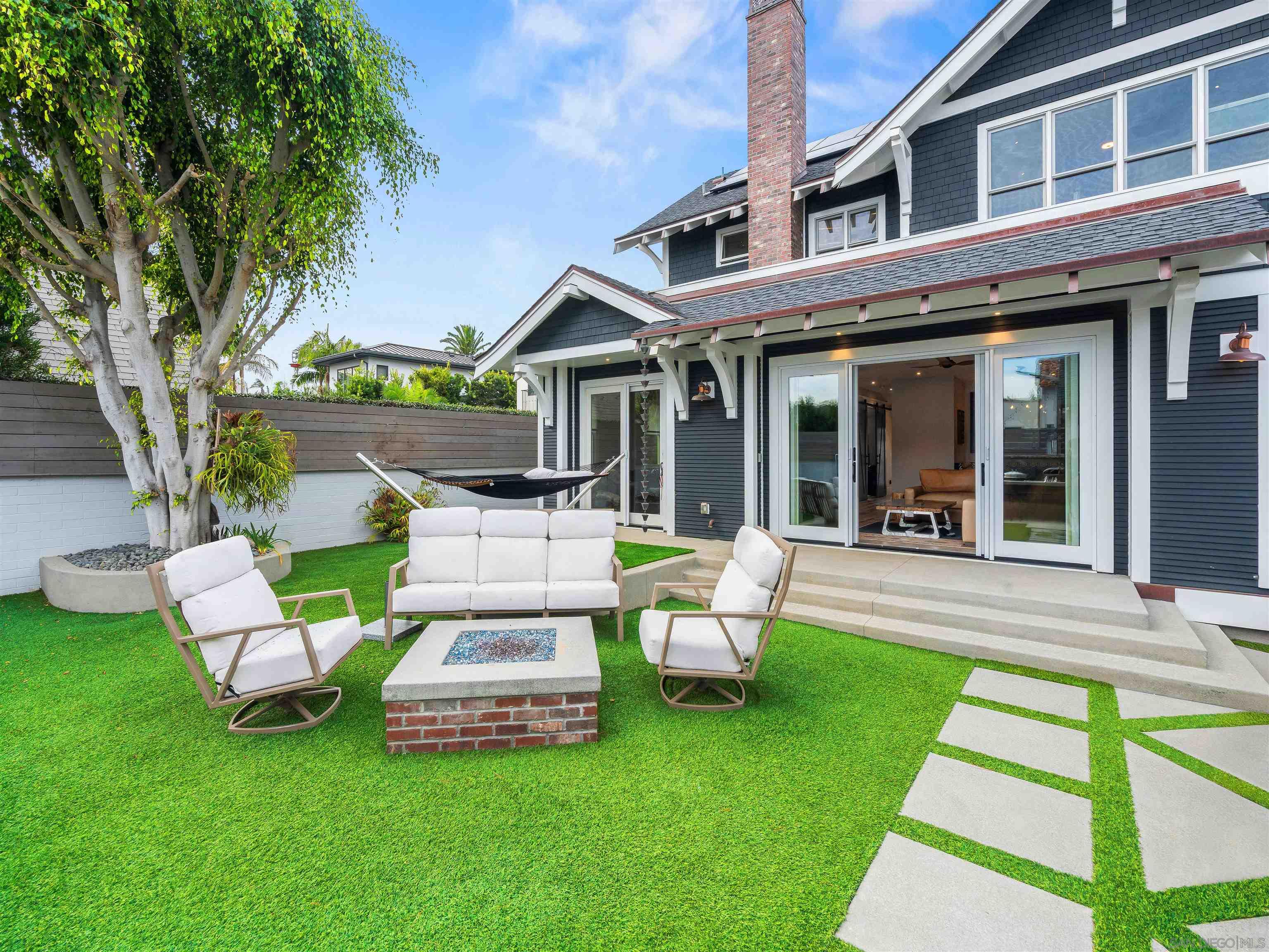 Detail Gallery Image 27 of 59 For 1027  G Ave, Coronado,  CA 92118 - 5 Beds | 3/1 Baths