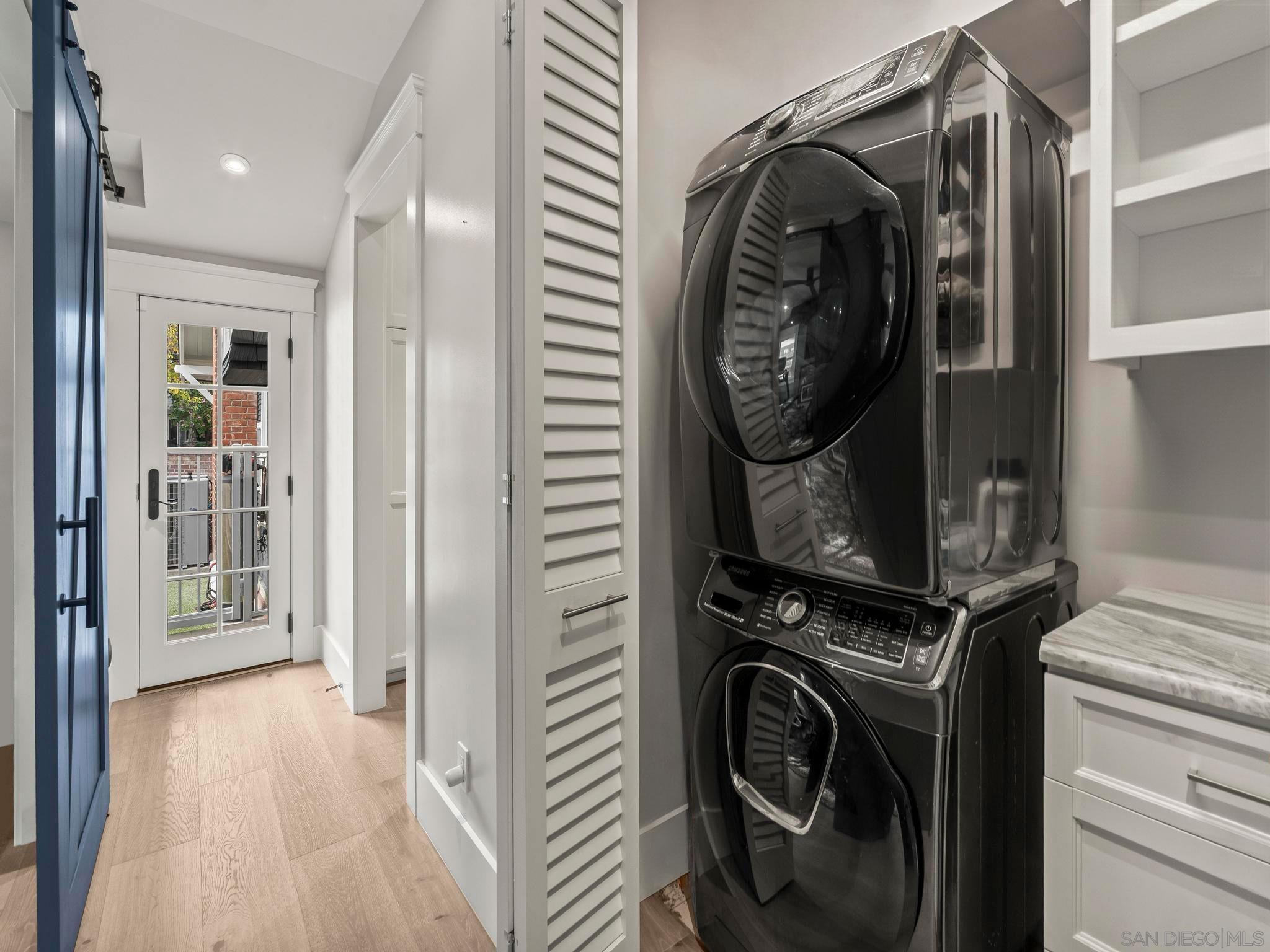 Detail Gallery Image 32 of 59 For 1027  G Ave, Coronado,  CA 92118 - 5 Beds | 3/1 Baths