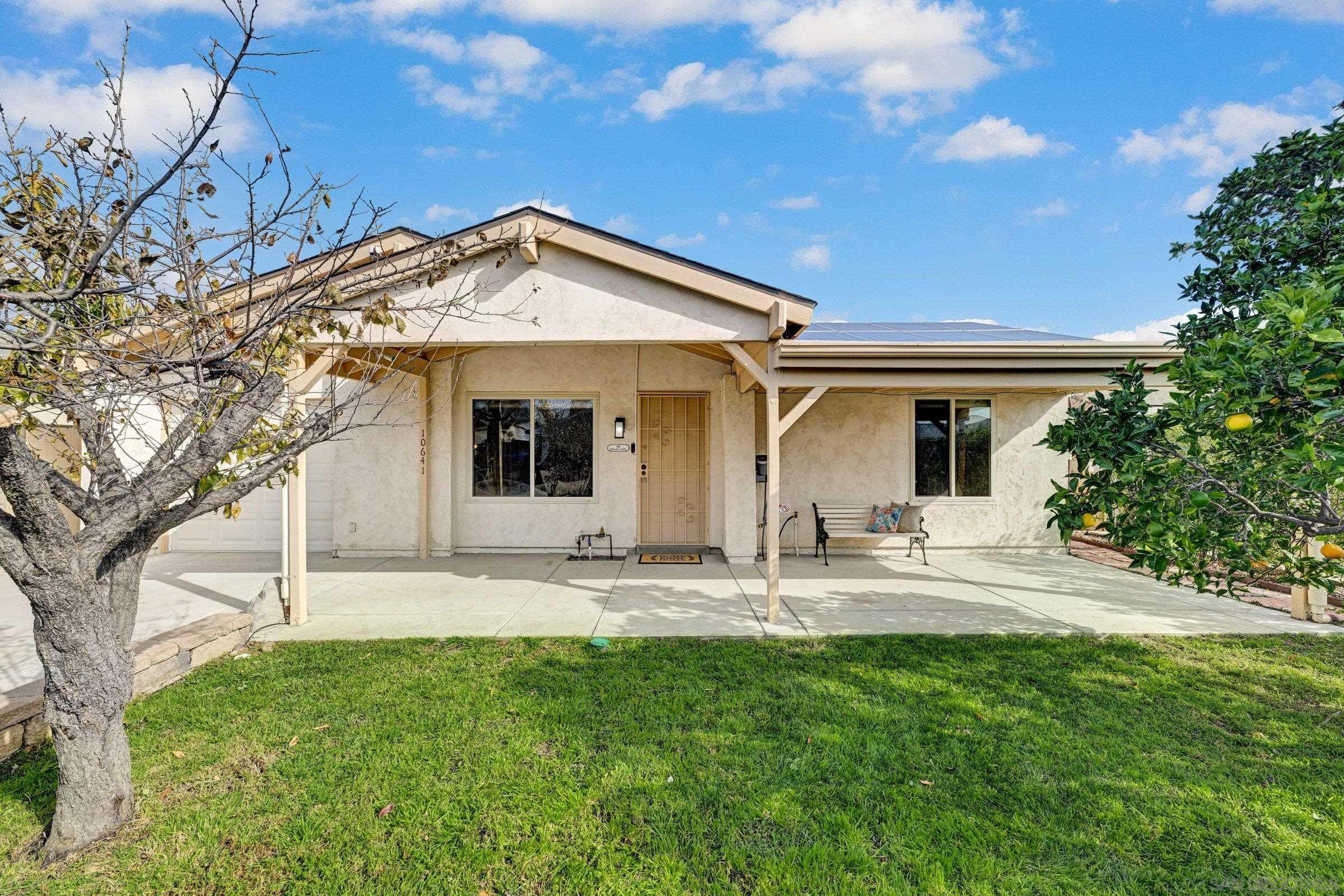 Detail Gallery Image 2 of 35 For 10641  Amantha Ave., San Diego,  CA 92126 - 3 Beds | 2 Baths