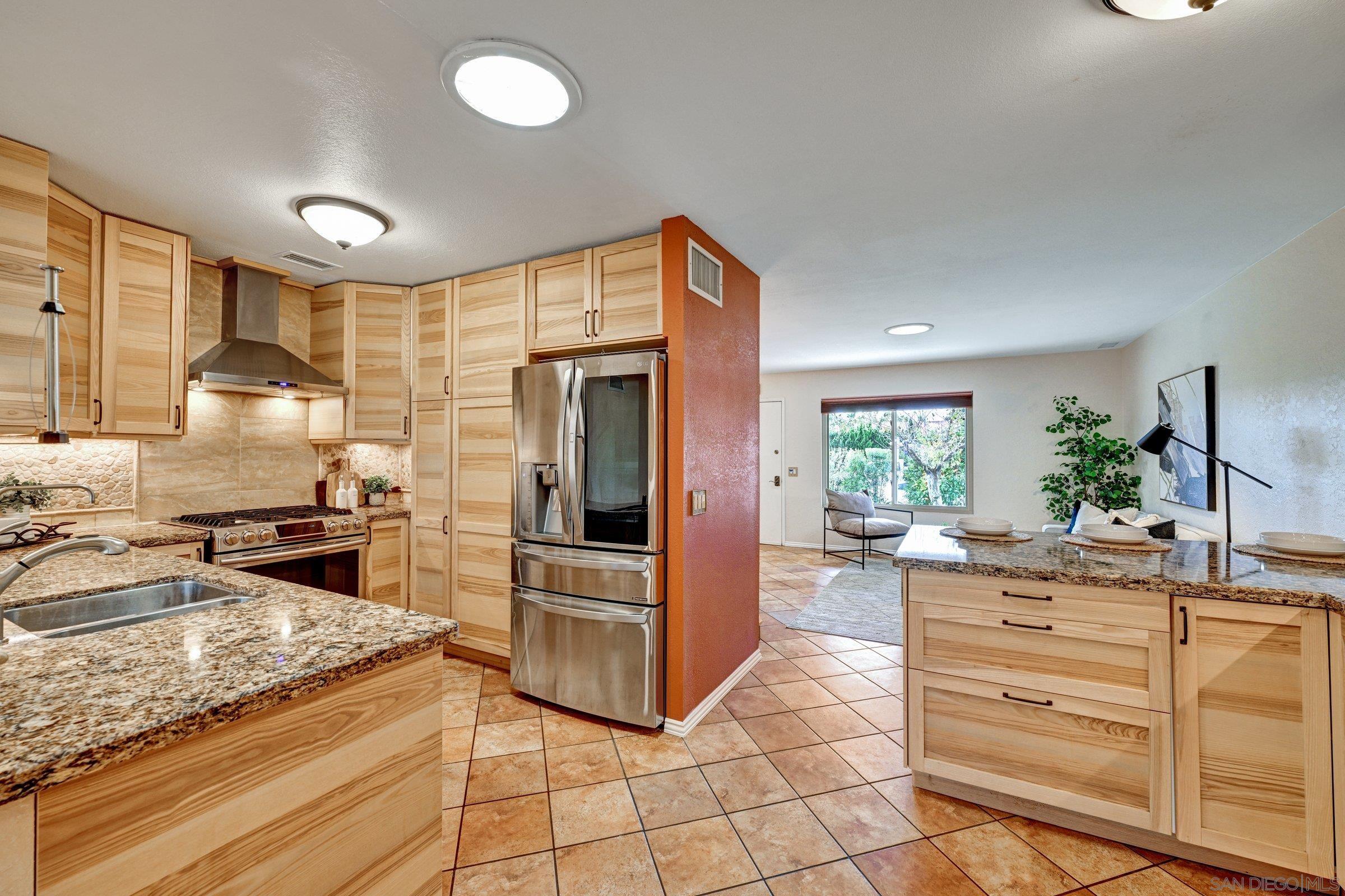 Detail Gallery Image 13 of 35 For 10641  Amantha Ave., San Diego,  CA 92126 - 3 Beds | 2 Baths