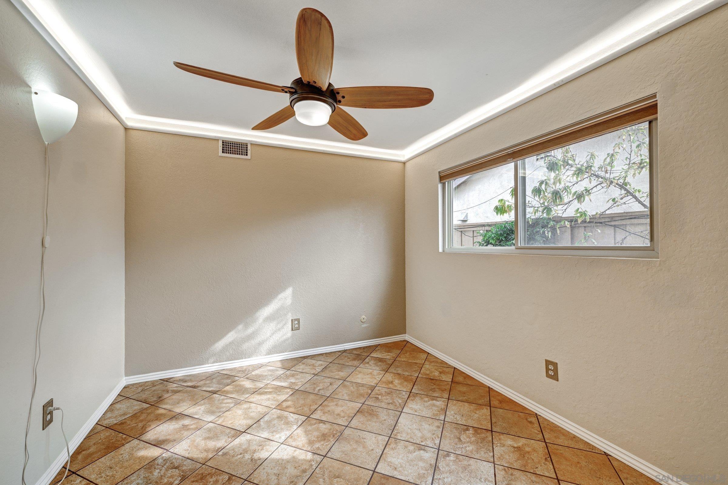 Detail Gallery Image 19 of 35 For 10641  Amantha Ave., San Diego,  CA 92126 - 3 Beds | 2 Baths