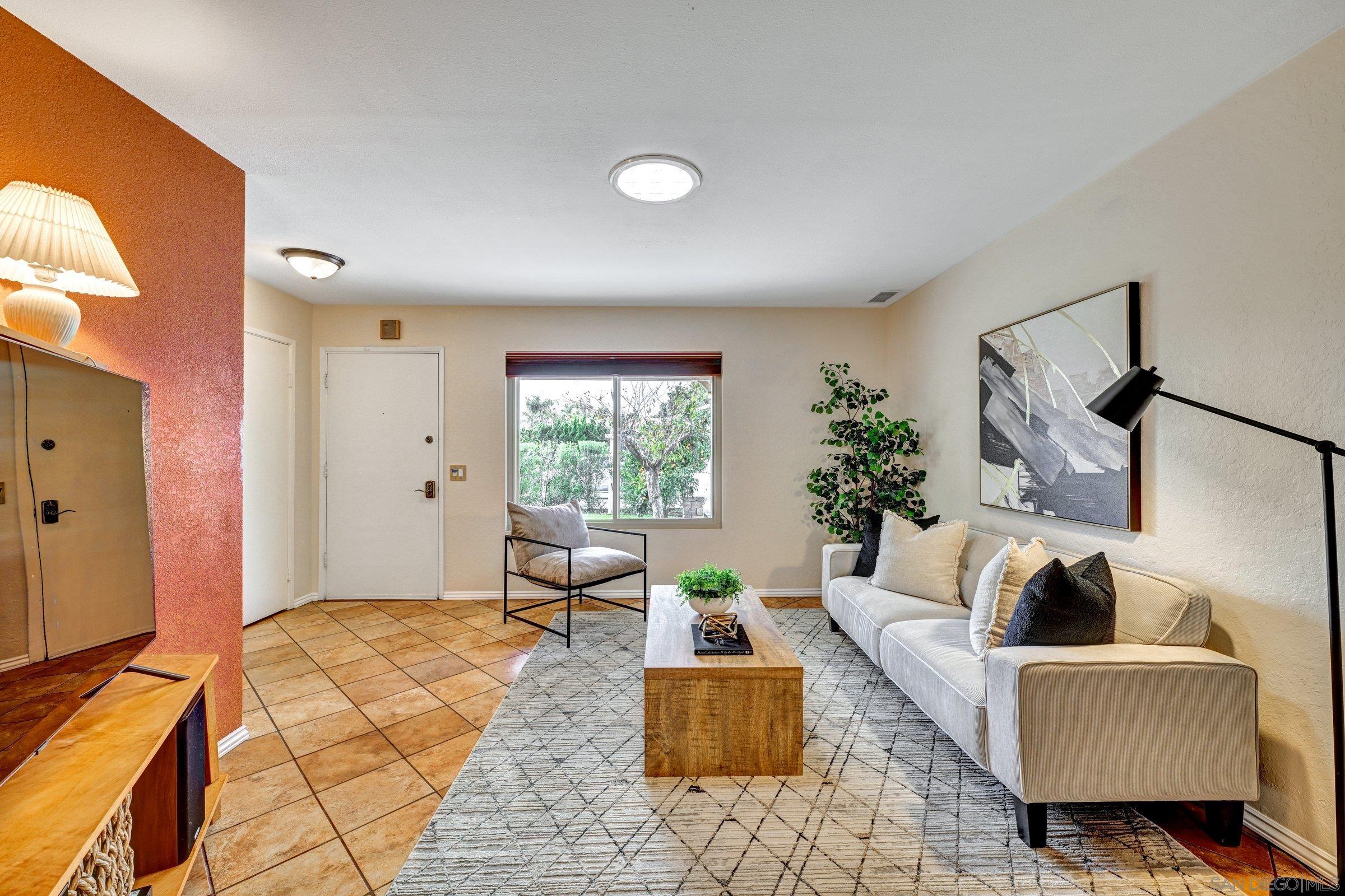 Detail Gallery Image 6 of 35 For 10641  Amantha Ave., San Diego,  CA 92126 - 3 Beds | 2 Baths