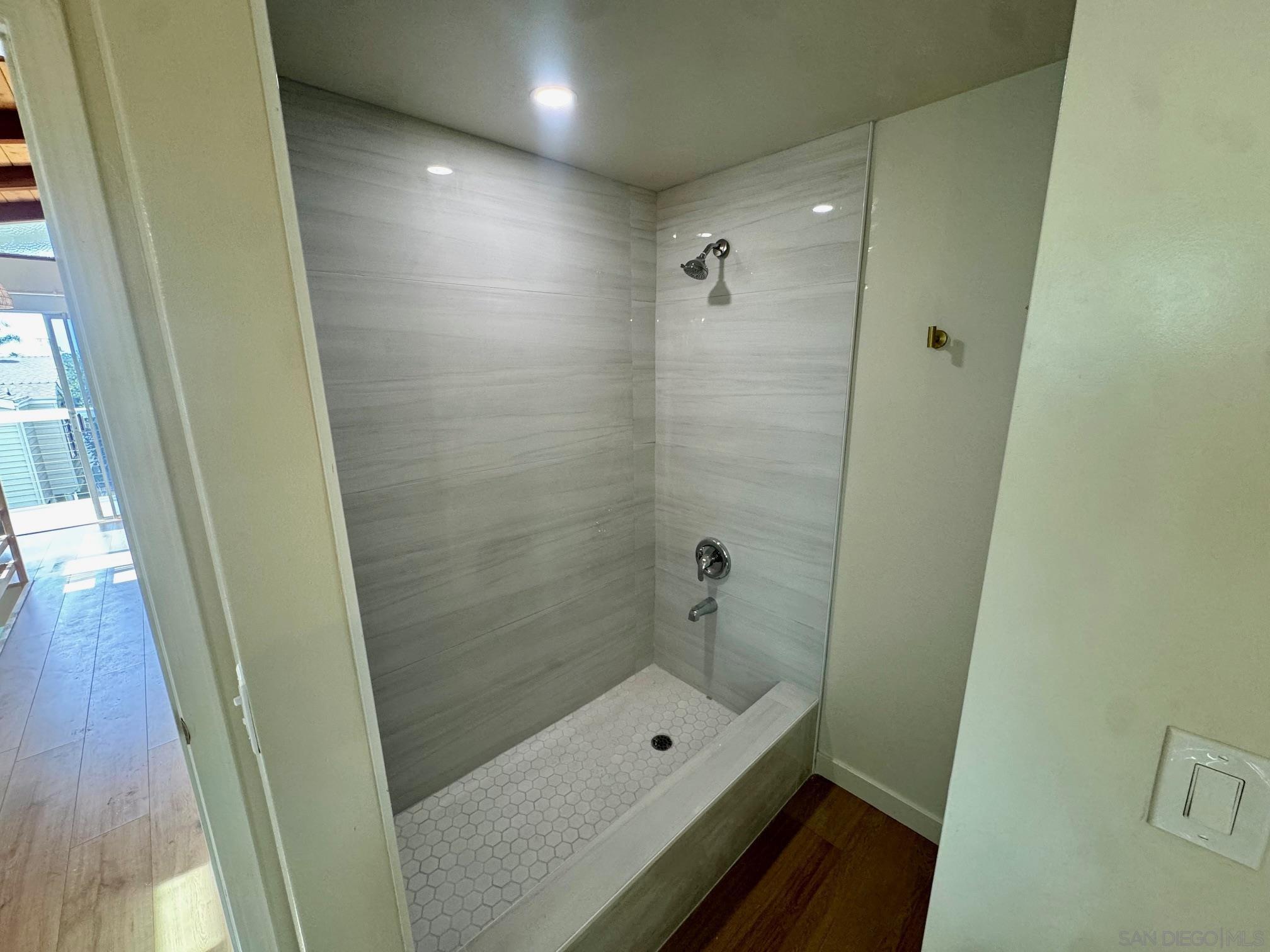 Detail Gallery Image 13 of 27 For 113  N Granados  113, Solana Beach,  CA 92075 - 2 Beds | 2 Baths