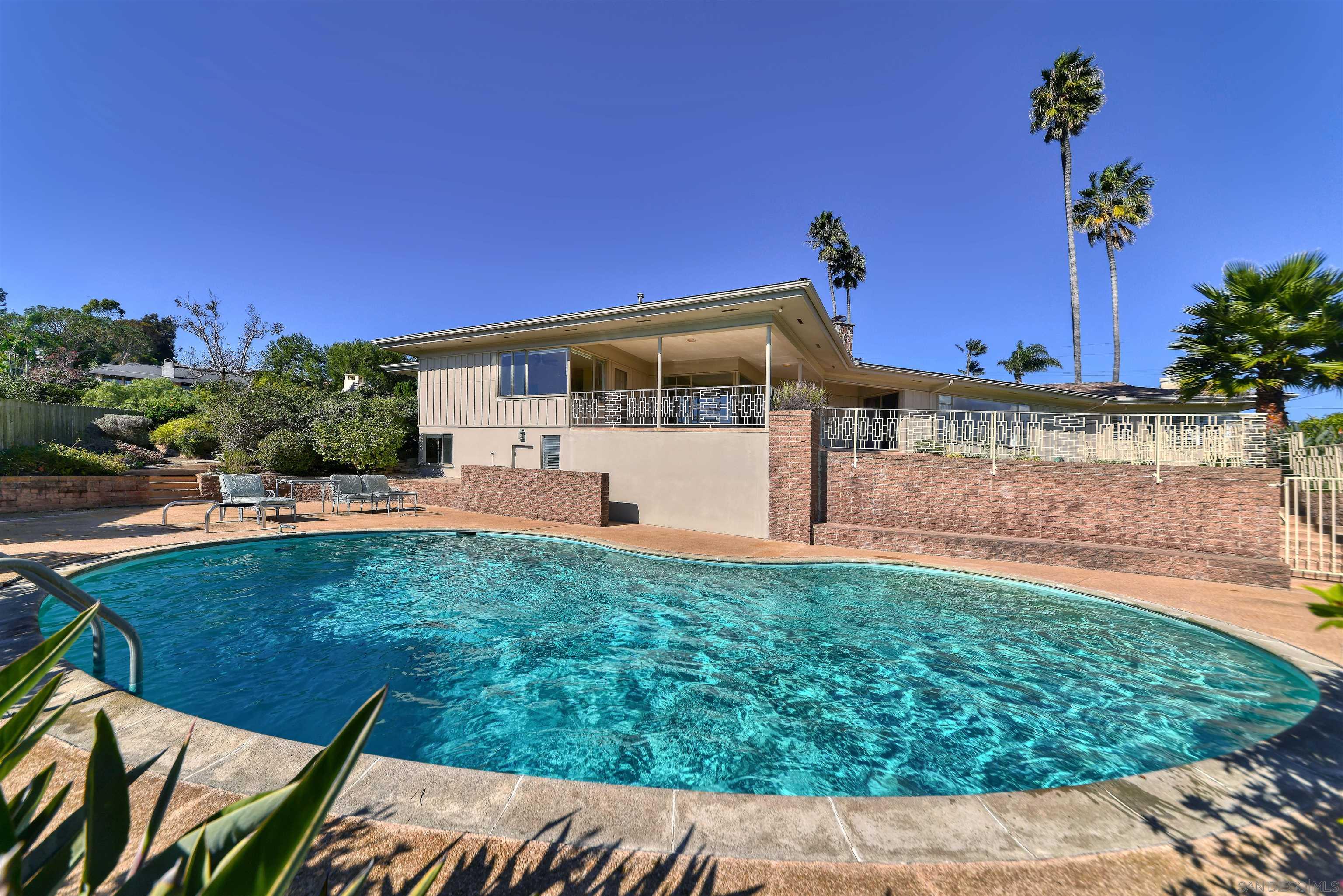 Detail Gallery Image 11 of 45 For 3125  Qualtrough, San Diego,  CA 92106 - 4 Beds | 4/1 Baths