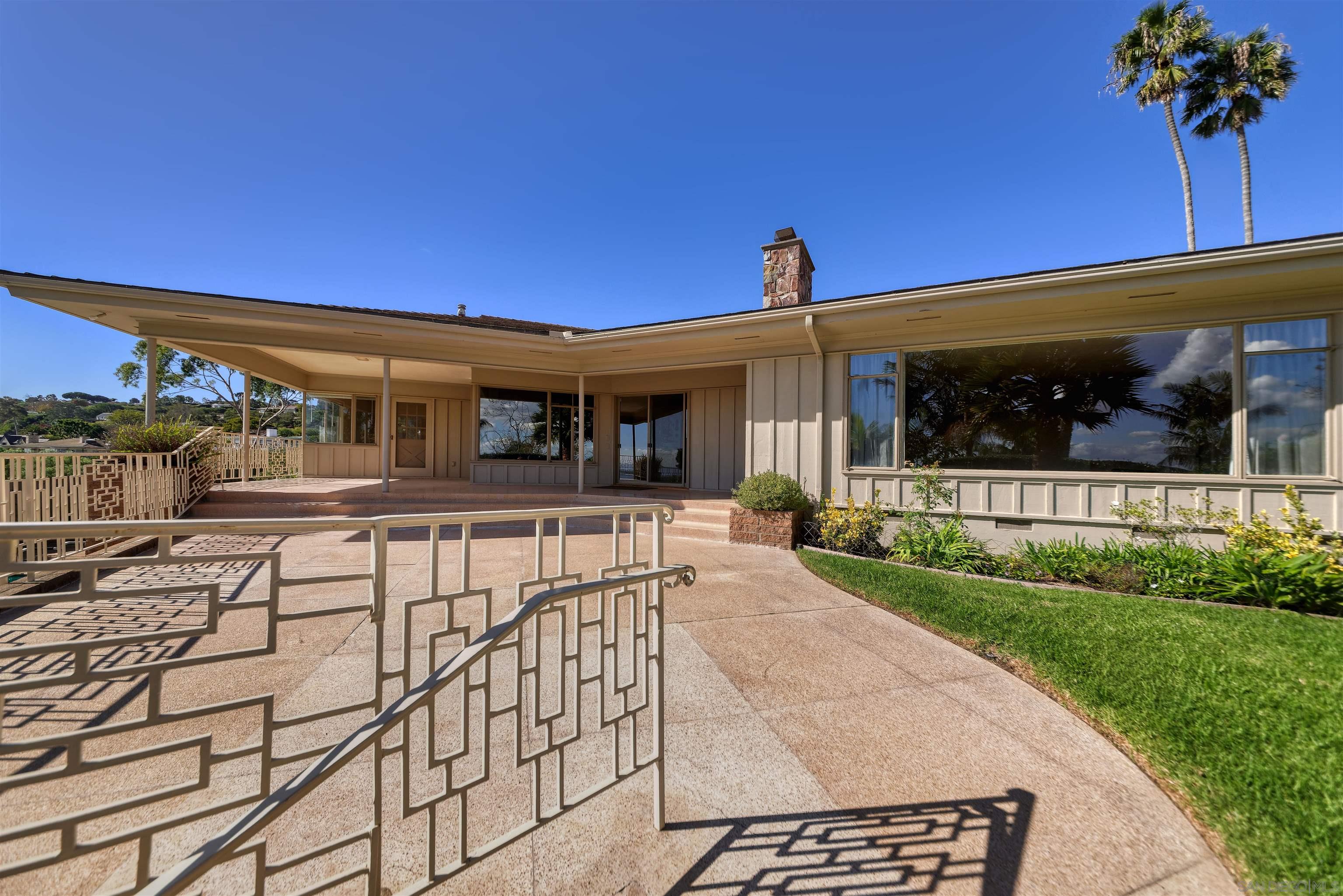 Detail Gallery Image 12 of 45 For 3125  Qualtrough, San Diego,  CA 92106 - 4 Beds | 4/1 Baths