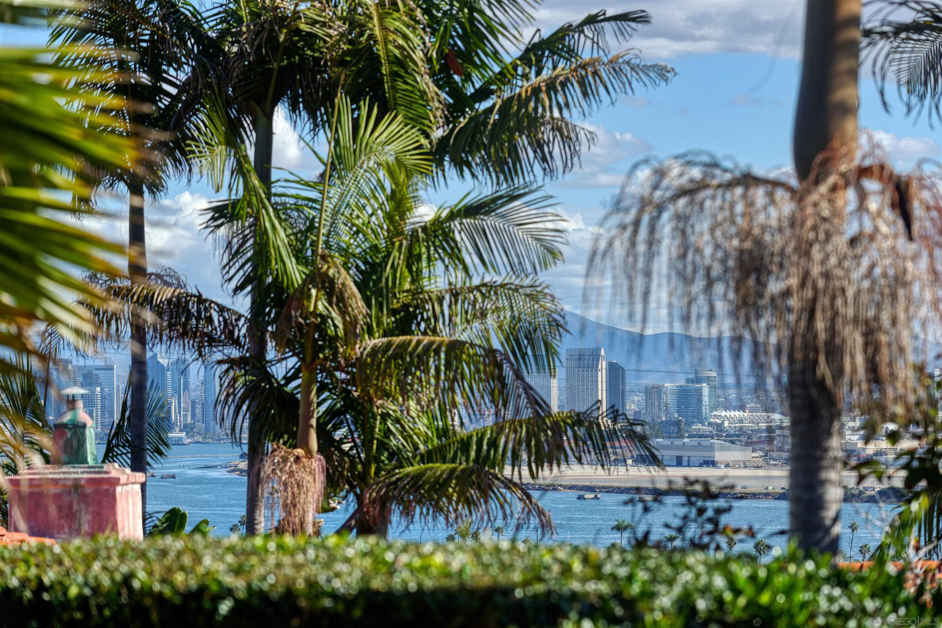 Detail Gallery Image 13 of 45 For 3125  Qualtrough, San Diego,  CA 92106 - 4 Beds | 4/1 Baths