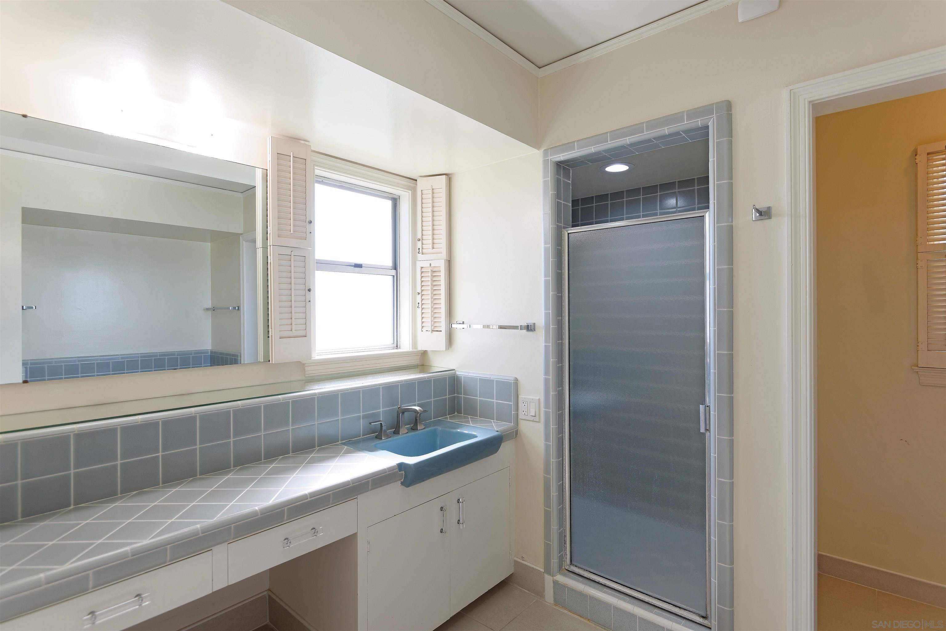 Detail Gallery Image 27 of 45 For 3125  Qualtrough, San Diego,  CA 92106 - 4 Beds | 4/1 Baths