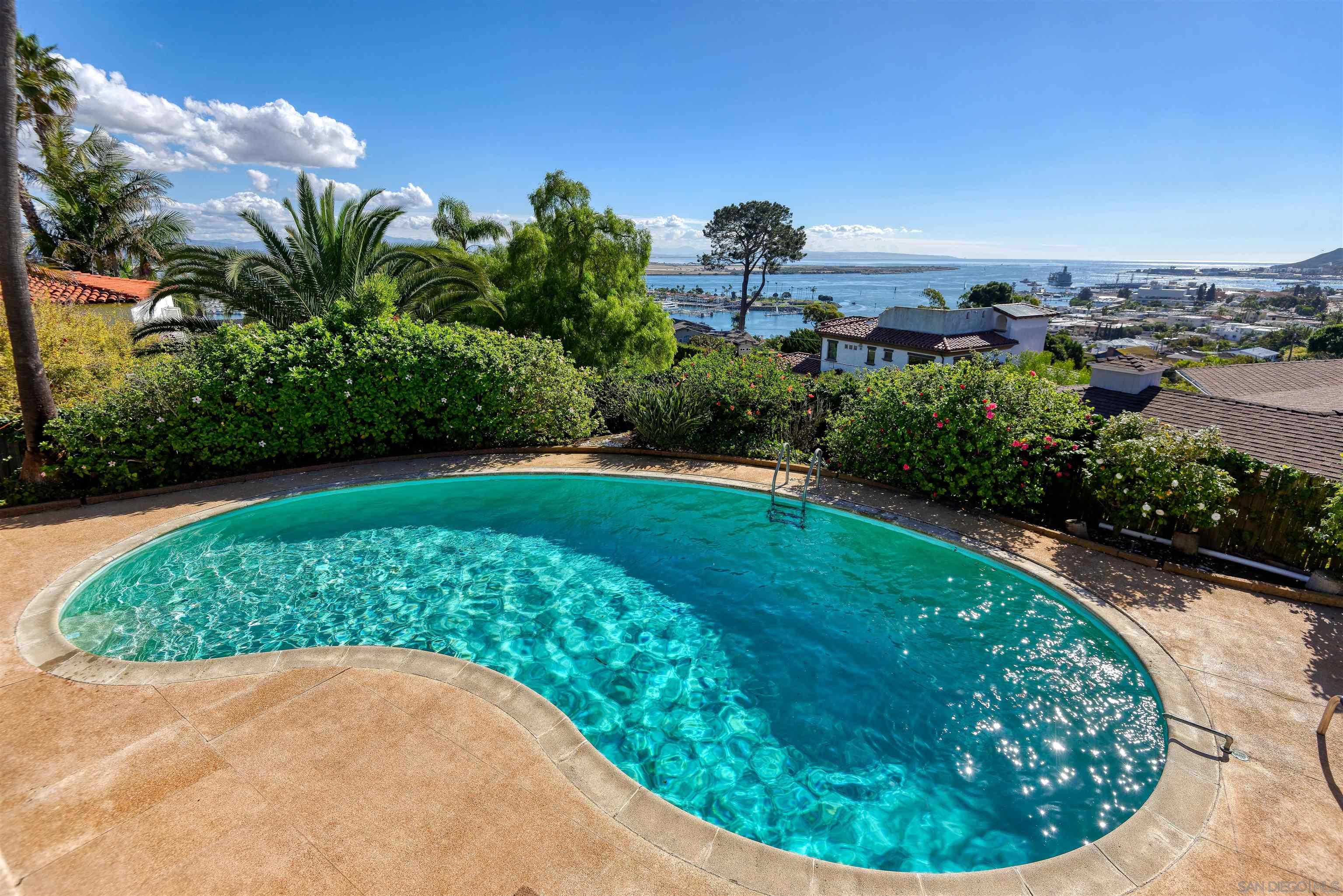 Detail Gallery Image 10 of 45 For 3125  Qualtrough, San Diego,  CA 92106 - 4 Beds | 4/1 Baths