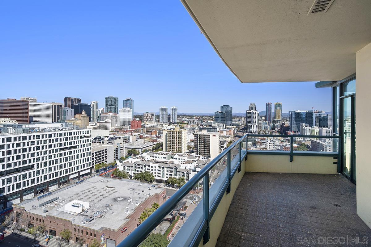 Detail Gallery Image 23 of 54 For 555  Front Street  #2201,  San Diego,  CA 92101 - 2 Beds | 2 Baths