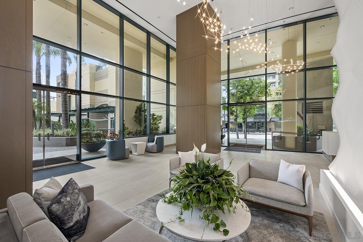 Detail Gallery Image 42 of 54 For 555  Front Street  #2201,  San Diego,  CA 92101 - 2 Beds | 2 Baths