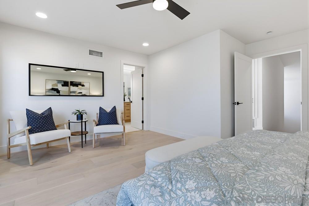 Detail Gallery Image 20 of 44 For 2003  Caminito Circulo Norte, La Jolla,  CA 92037 - 3 Beds | 2/1 Baths