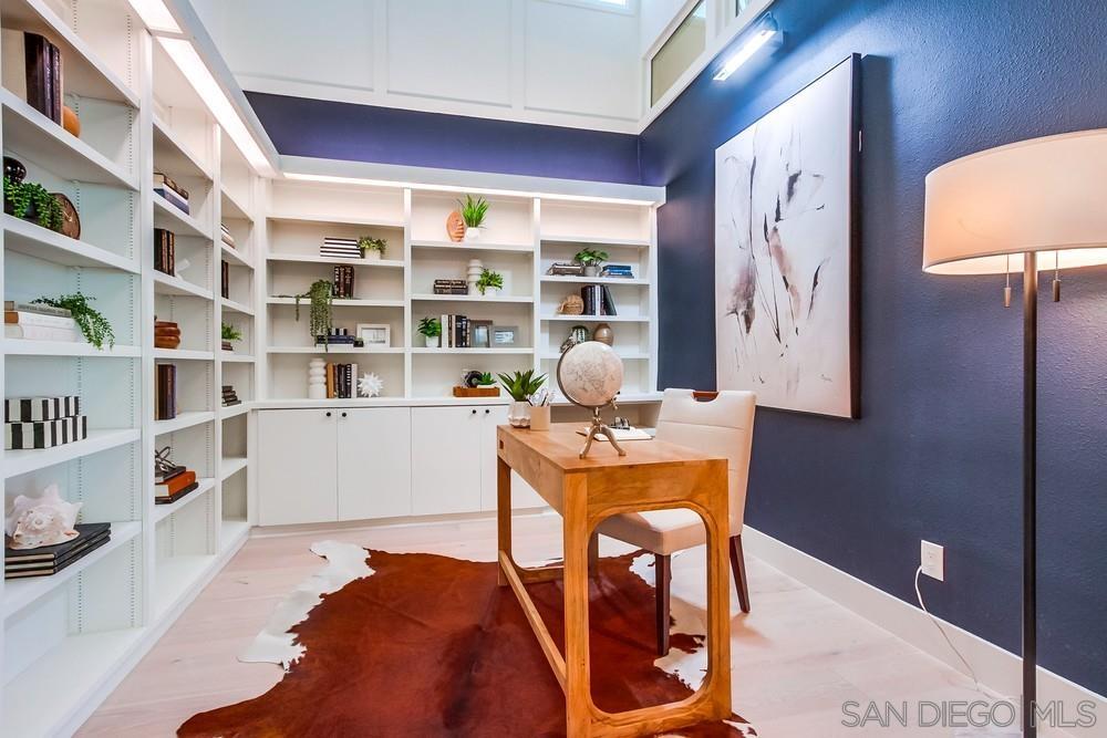 Detail Gallery Image 14 of 58 For 2223  Caminito Preciosa Sur, La Jolla,  CA 92037 - 5 Beds | 2/1 Baths