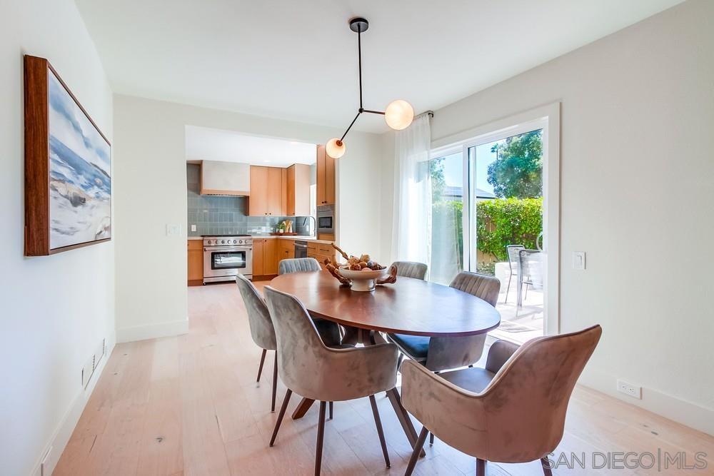 Detail Gallery Image 17 of 58 For 2223  Caminito Preciosa Sur, La Jolla,  CA 92037 - 5 Beds | 2/1 Baths