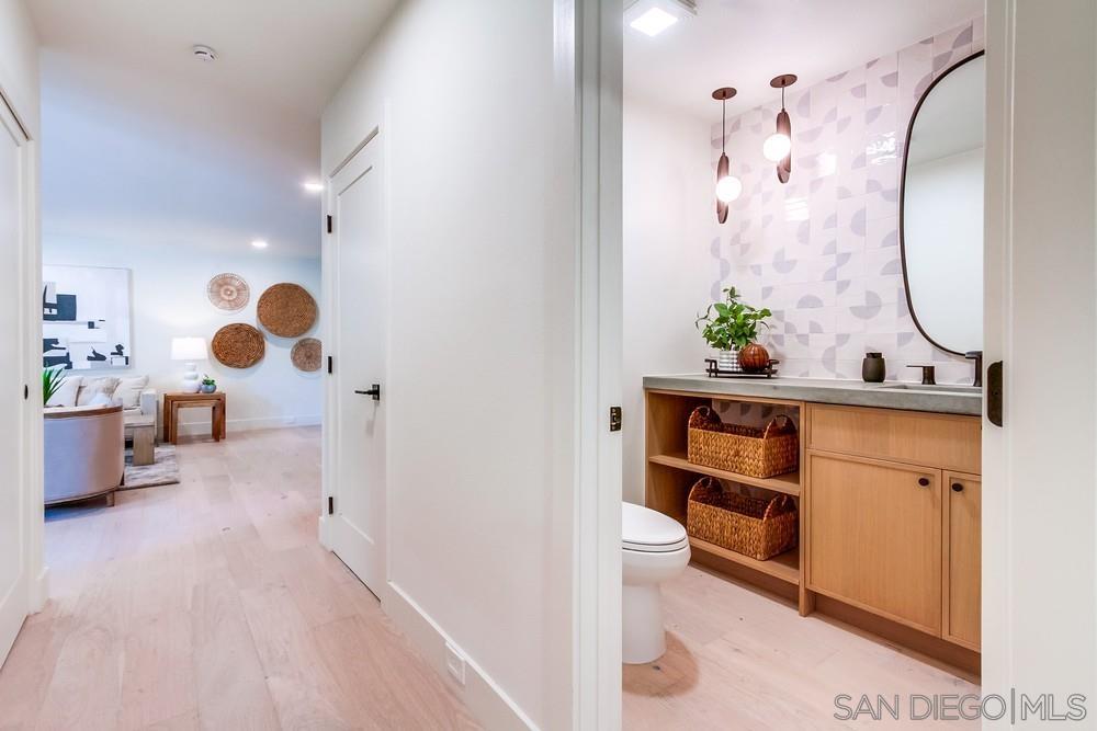 Detail Gallery Image 30 of 58 For 2223  Caminito Preciosa Sur, La Jolla,  CA 92037 - 5 Beds | 2/1 Baths