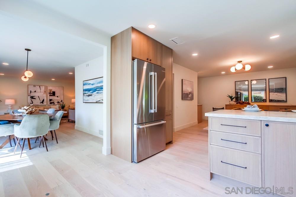 Detail Gallery Image 6 of 58 For 2223  Caminito Preciosa Sur, La Jolla,  CA 92037 - 5 Beds | 2/1 Baths