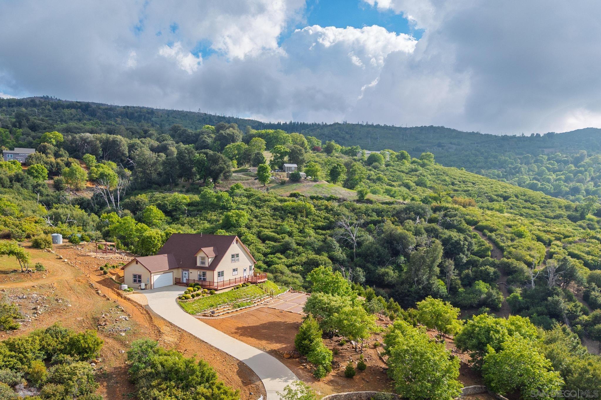Detail Gallery Image 4 of 75 For 16913  Harrison Park Trl, Julian,  CA 92036 - 3 Beds | 2 Baths