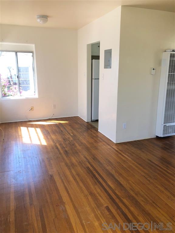 Detail Gallery Image 3 of 9 For 831  Jamaica Ct, San Diego,  CA 92109 - 1 Beds | 1 Baths