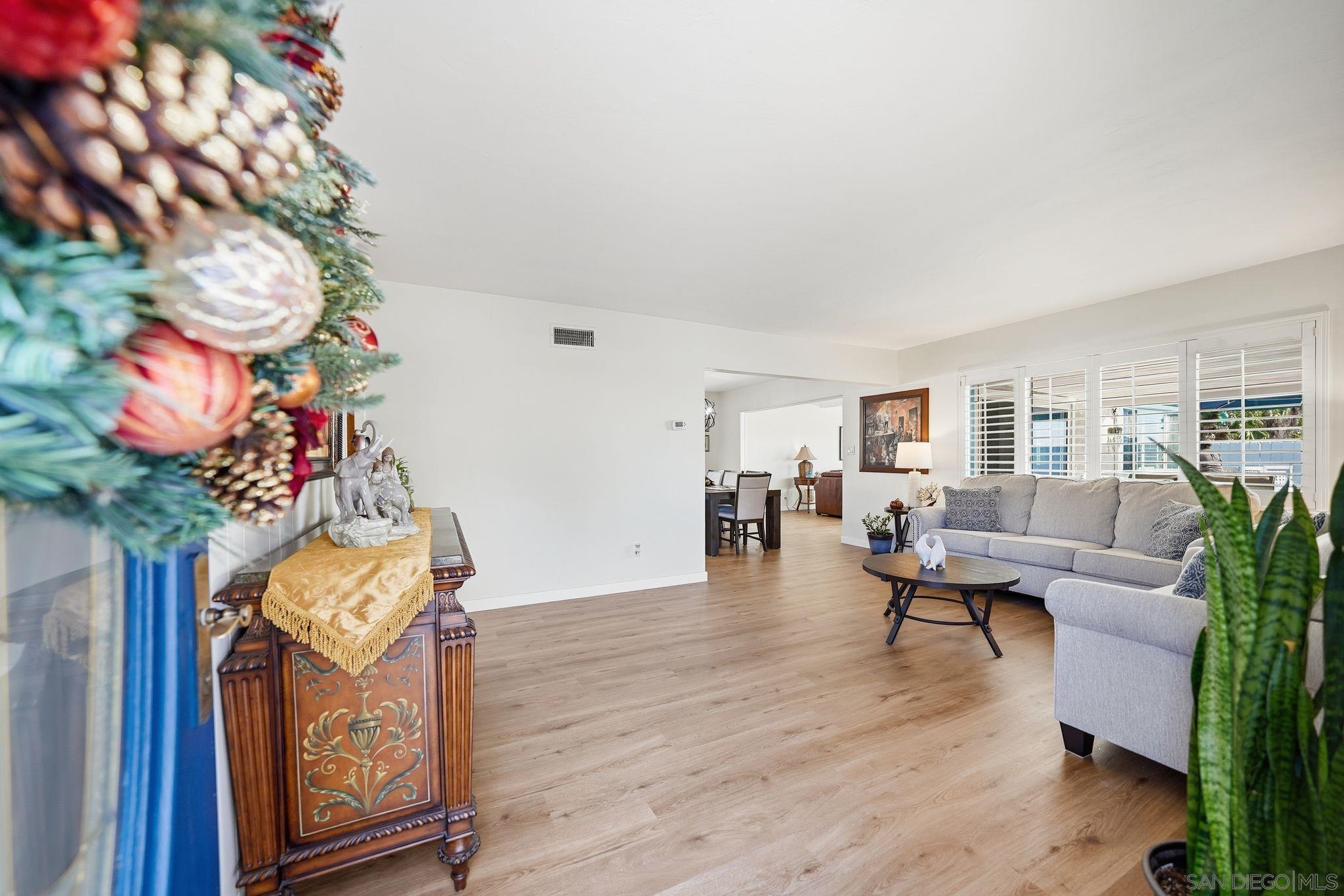 Detail Gallery Image 5 of 44 For 1434  Manchester St, National City,  CA 91950 - 3 Beds | 2 Baths