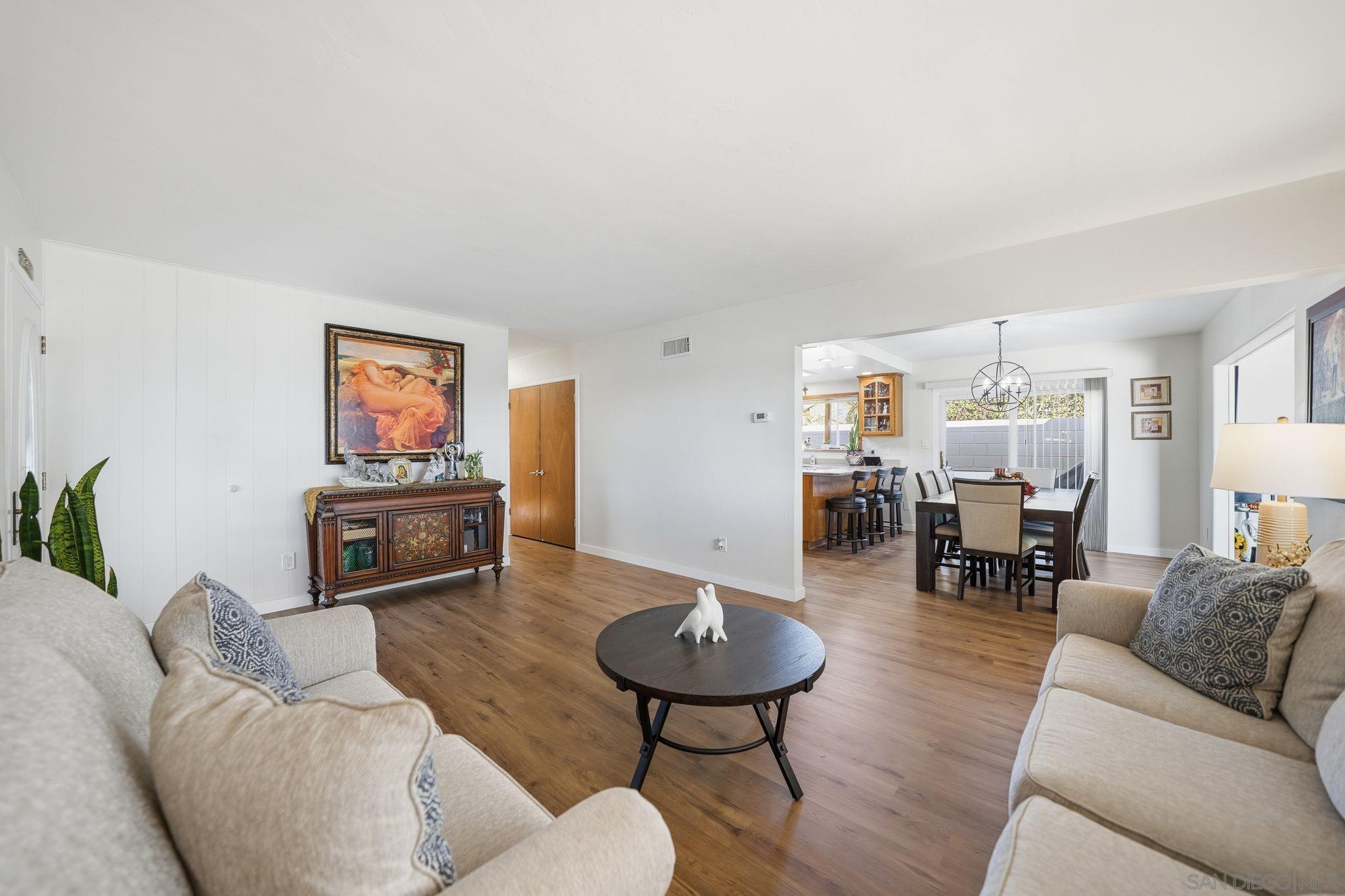 Detail Gallery Image 7 of 43 For 1434  Manchester St, National City,  CA 91950 - 3 Beds | 2 Baths