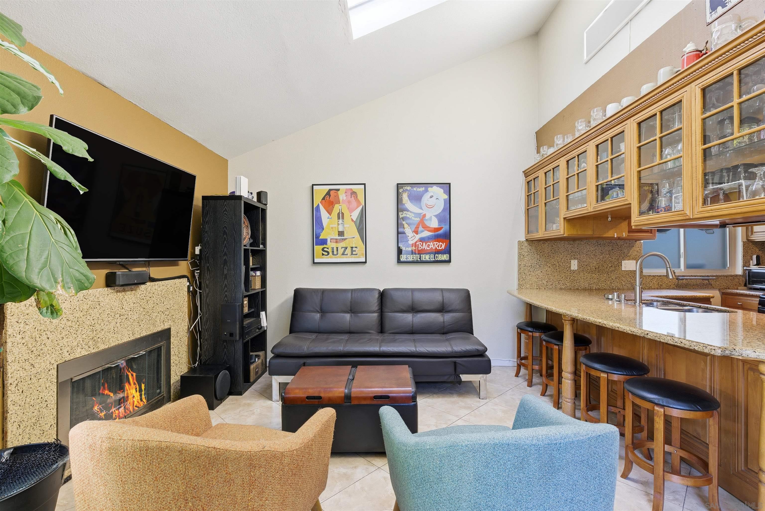 Detail Gallery Image 10 of 36 For 3686  Cactusview Drive, San Diego,  CA 92105 - 4 Beds | 2/1 Baths