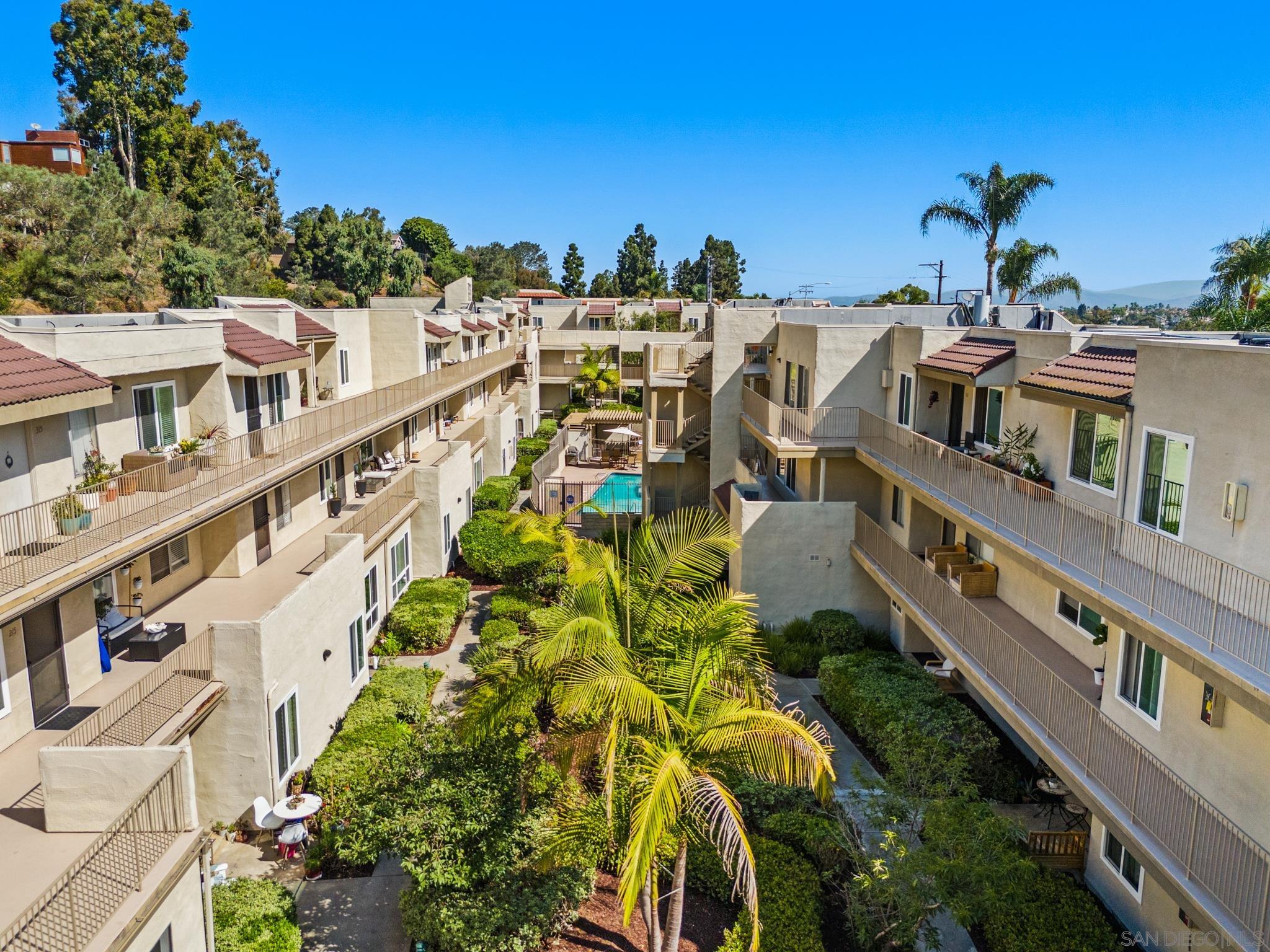 Detail Gallery Image 33 of 37 For 13754  Mango Drive  #316,  Del Mar,  CA 92014 - 2 Beds | 2 Baths