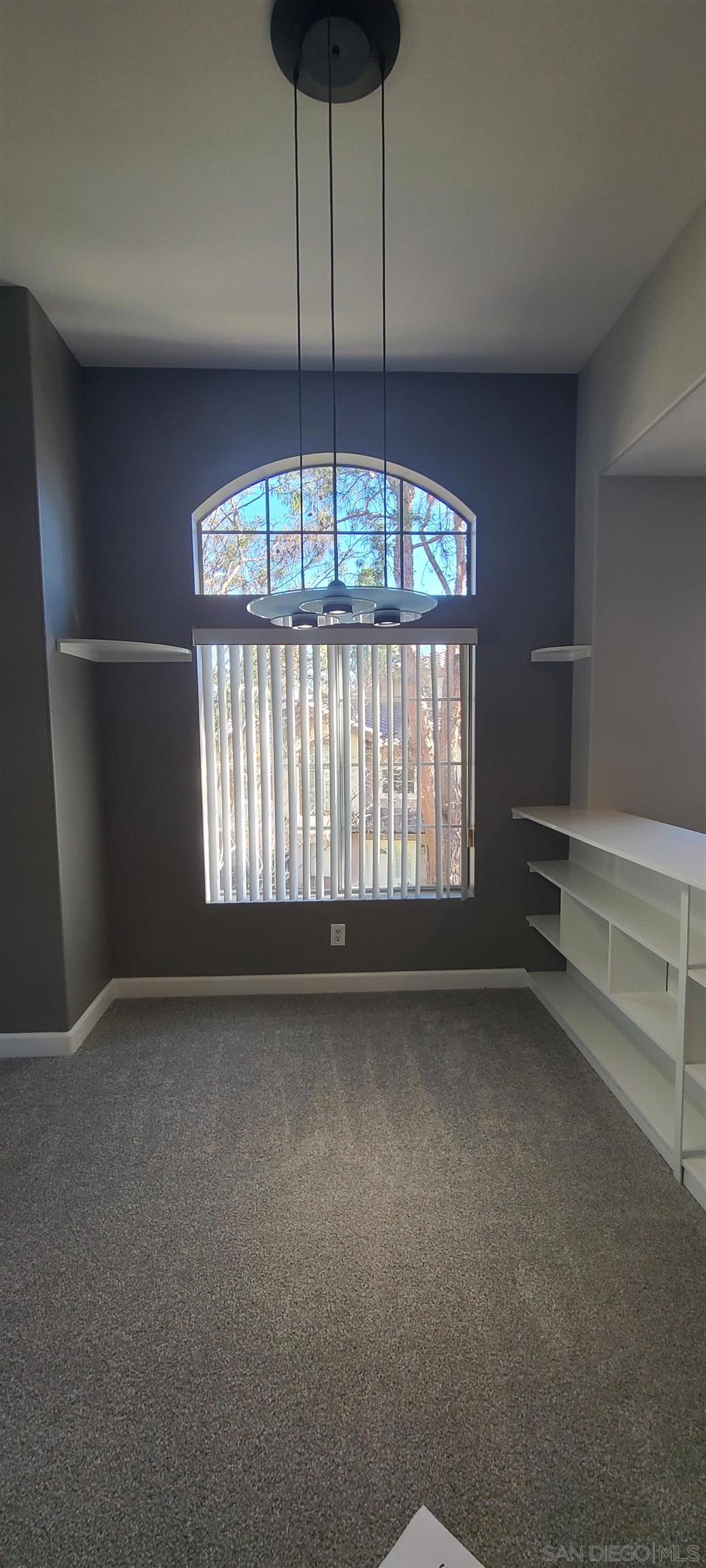 Detail Gallery Image 11 of 36 For 11929  Tivoli Park Row  6, San Diego,  CA 92128 - 2 Beds | 2/1 Baths