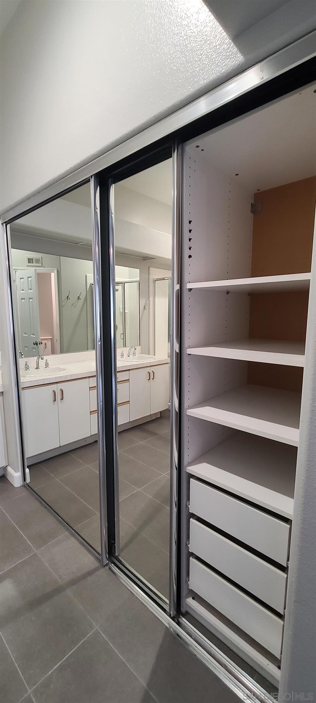 Detail Gallery Image 29 of 36 For 11929  Tivoli Park Row  6, San Diego,  CA 92128 - 2 Beds | 2/1 Baths