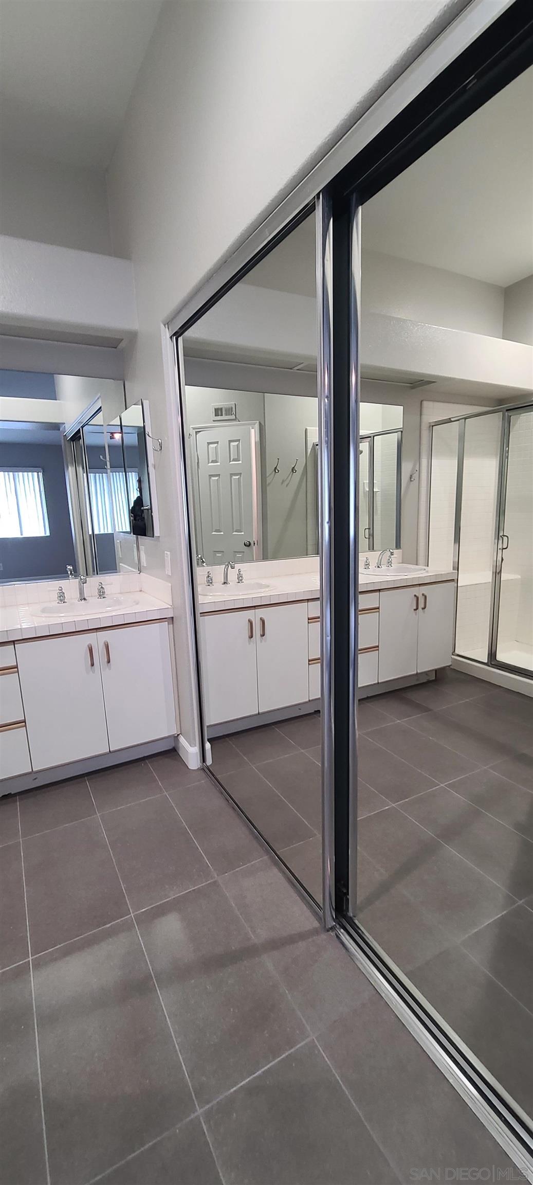 Detail Gallery Image 30 of 36 For 11929  Tivoli Park Row  6, San Diego,  CA 92128 - 2 Beds | 2/1 Baths