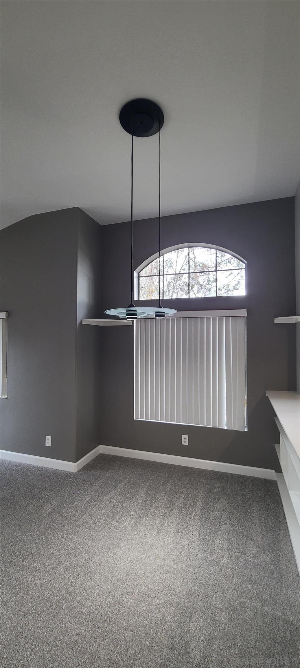 Detail Gallery Image 7 of 36 For 11929  Tivoli Park Row  6, San Diego,  CA 92128 - 2 Beds | 2/1 Baths