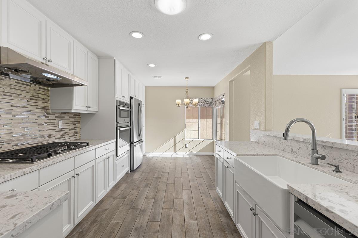 Detail Gallery Image 17 of 51 For 12071  Caminito Corriente, San Diego,  CA 92128 - 3 Beds | 2 Baths