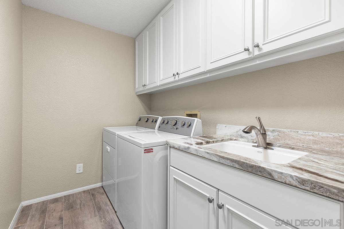 Detail Gallery Image 33 of 51 For 12071  Caminito Corriente, San Diego,  CA 92128 - 3 Beds | 2 Baths