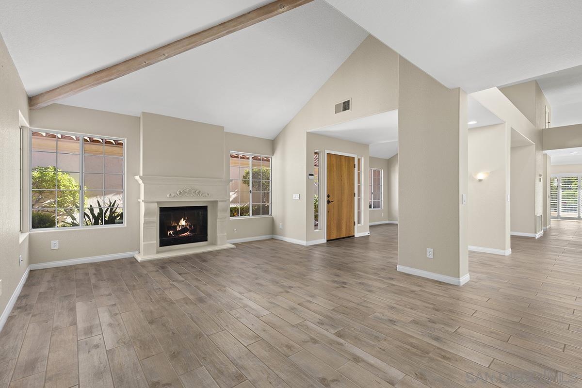 Detail Gallery Image 8 of 51 For 12071  Caminito Corriente, San Diego,  CA 92128 - 3 Beds | 2 Baths